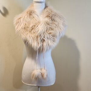 EXPRESS Chic Faux Fur Collar with Pom Poms NWT